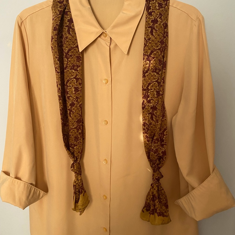 Liz Claiborne Gold Shirt with scarf Size 12